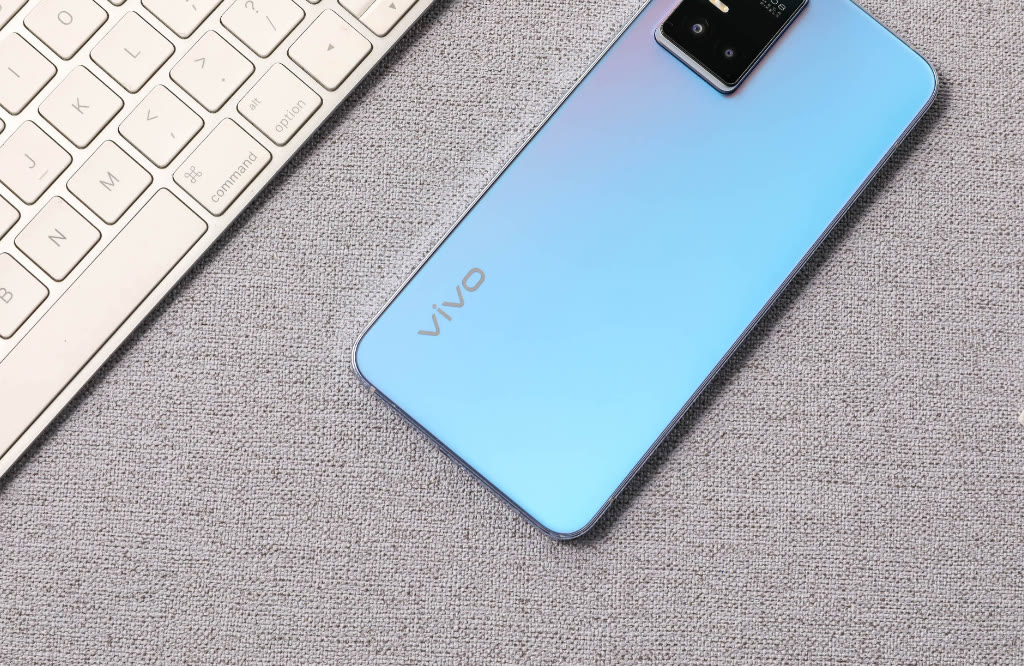 【Data新商业】重新审视年轻人的需求？vivo S10 Pro具备的不单单是轻薄机身