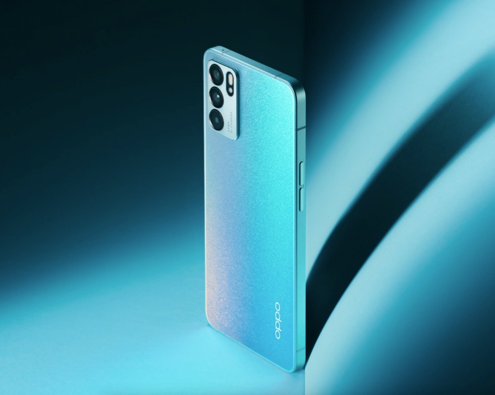 OPPO Reno7 Pro正面照释出，OPPO Reno7系列可能于年底推出